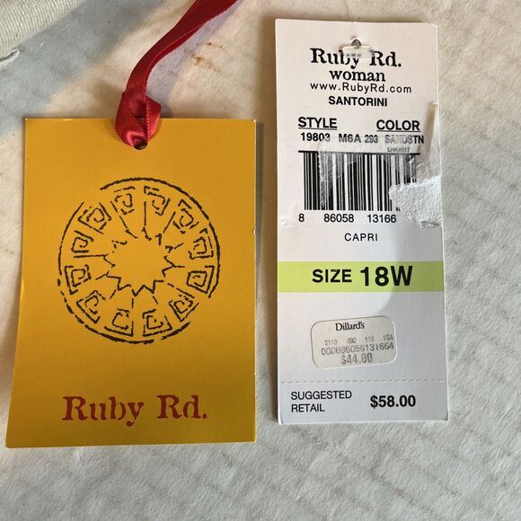 Ruby Rd Capri Pants Women’s 18W Beige Stretch Embellished Leg Semi Elastic Waist - Picture 4 of 11